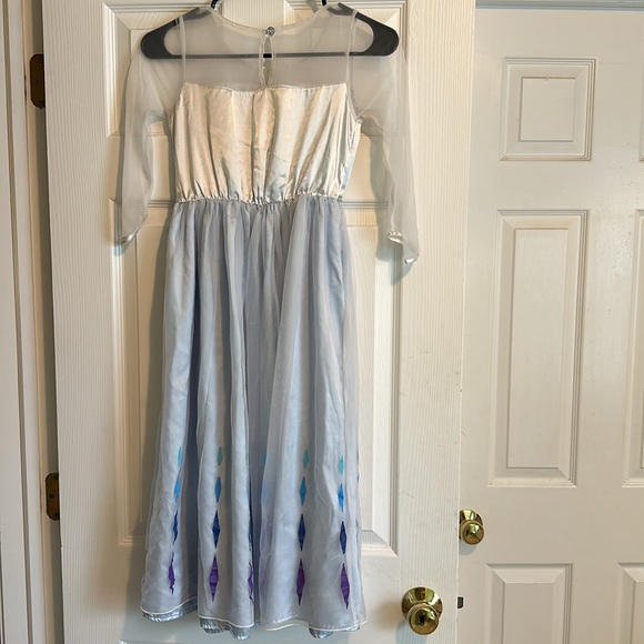 Disney Elsa Nightgown and Robe - size 9/10 - Picture 4 of 9